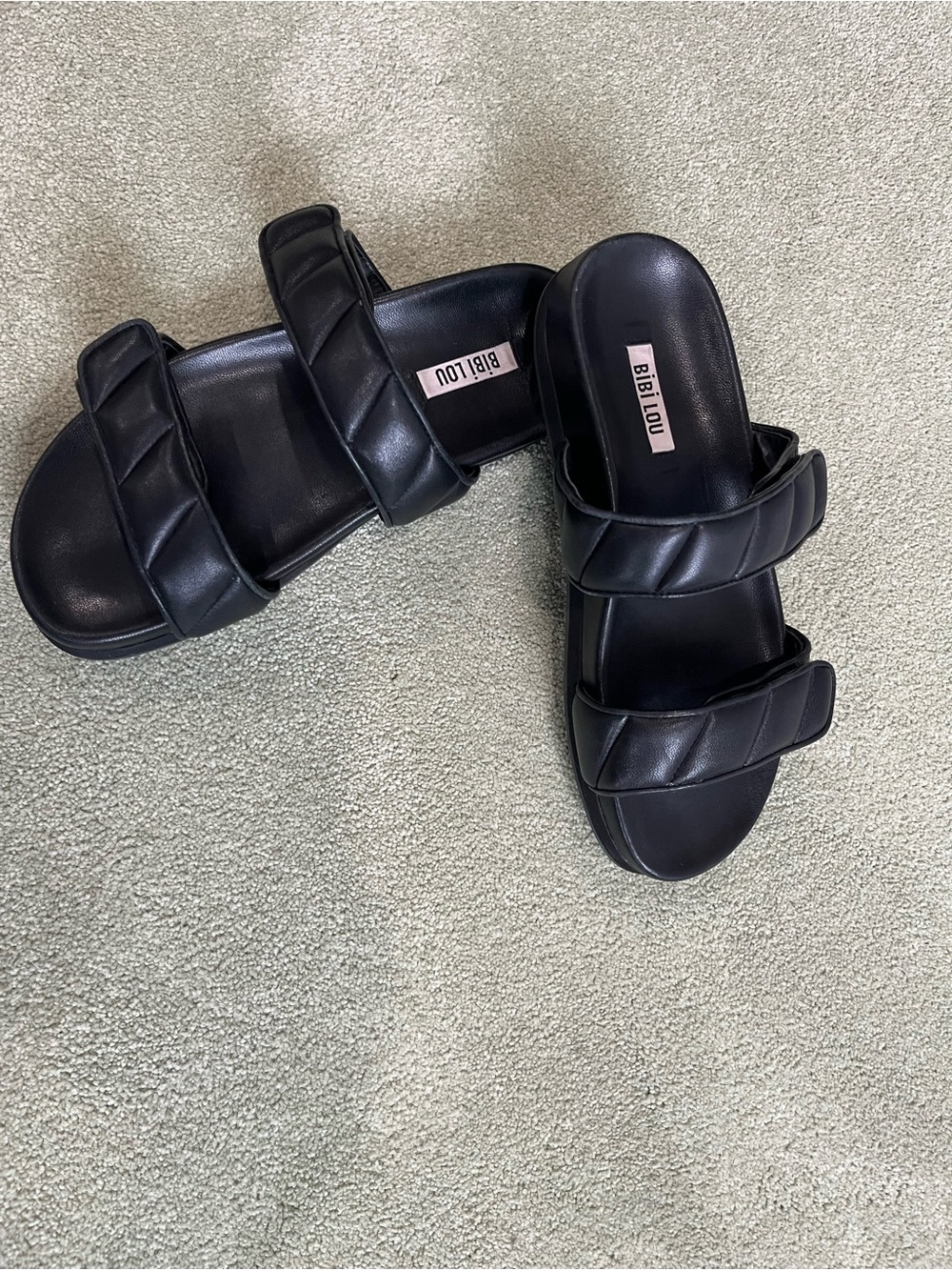 NWOT Bibi Lou Black LeatherDouble-Strap Quilted Slide Sandals